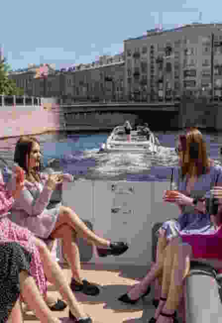 Петровский Петербург – по рекам и каналам на катере в мини-группе до 11 человек