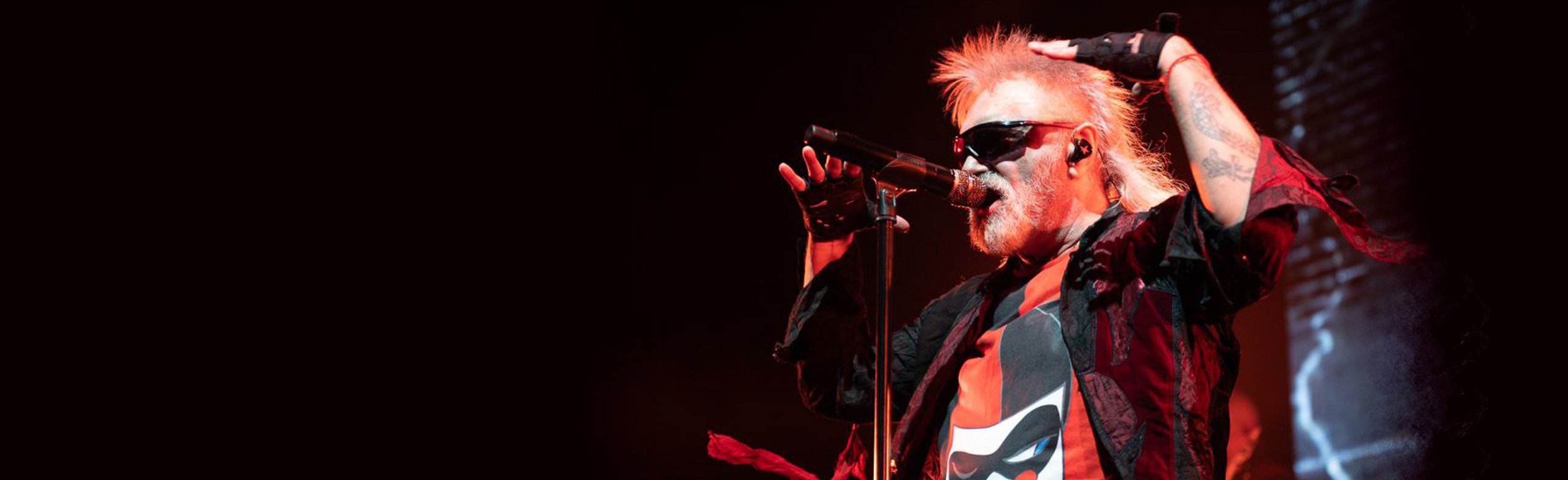 Постер Куда сходить к октябре в Санкт-Петербурге