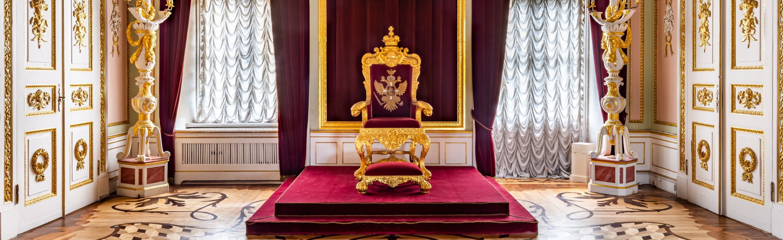 Постер Экскурсии в особняках и дворцах в Санкт-Петербурге