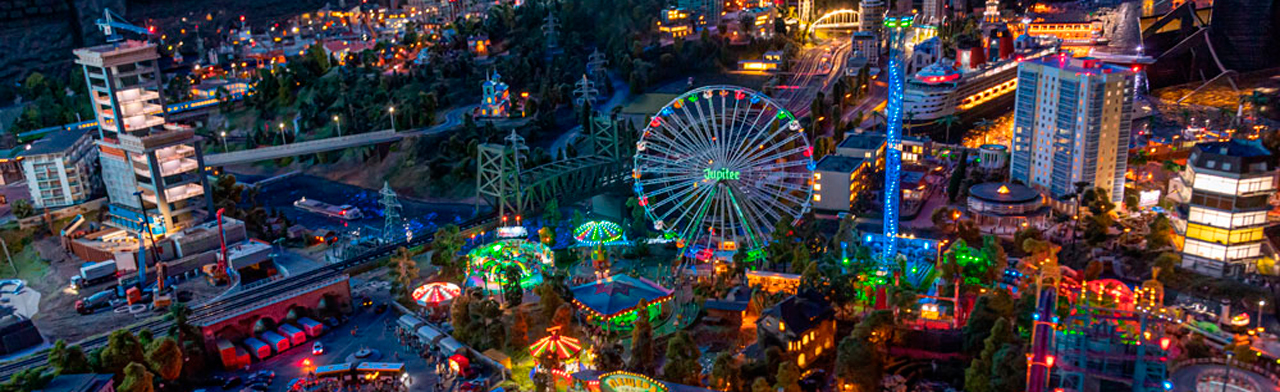 Постер Куда сходить с классом в Санкт-Петербурге