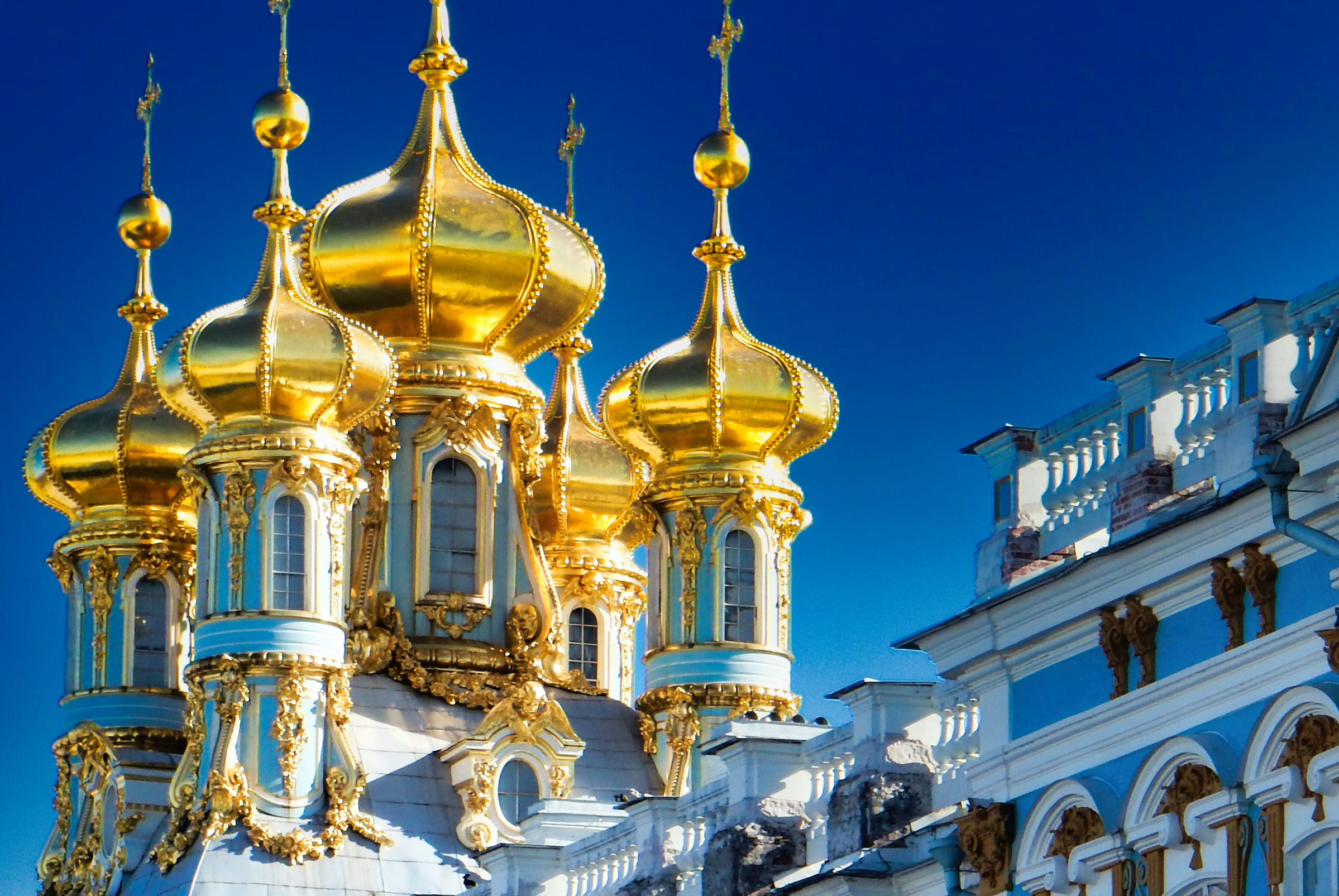 Царское Село: Янтарная комната и дворец без очередей за один день Фото афиши Царское Село: Янтарная комната и дворец без очередей за один день.