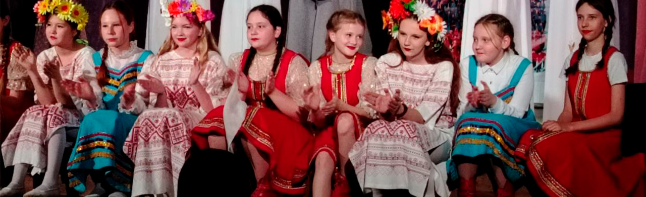 Ах, Троица, зелёная пора! Фольклорная программа Фото афиши Ах, Троица, зелёная пора! Фольклорная программа.