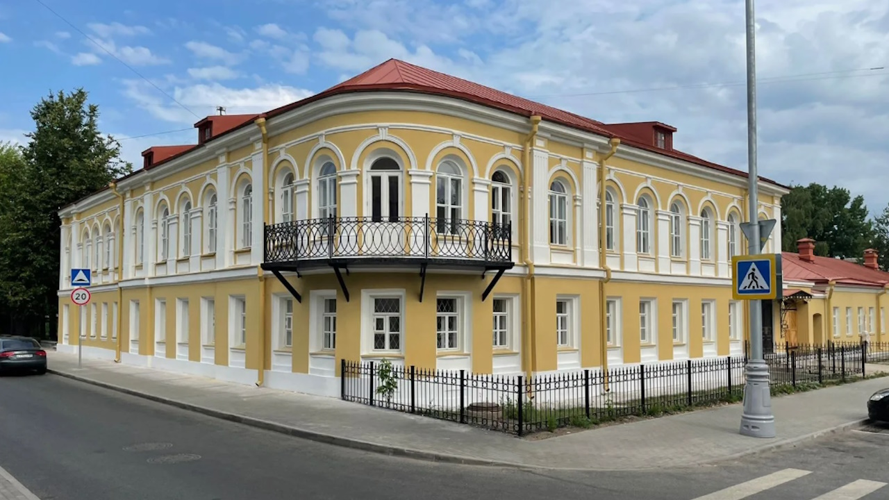 Постер площадки undefined.