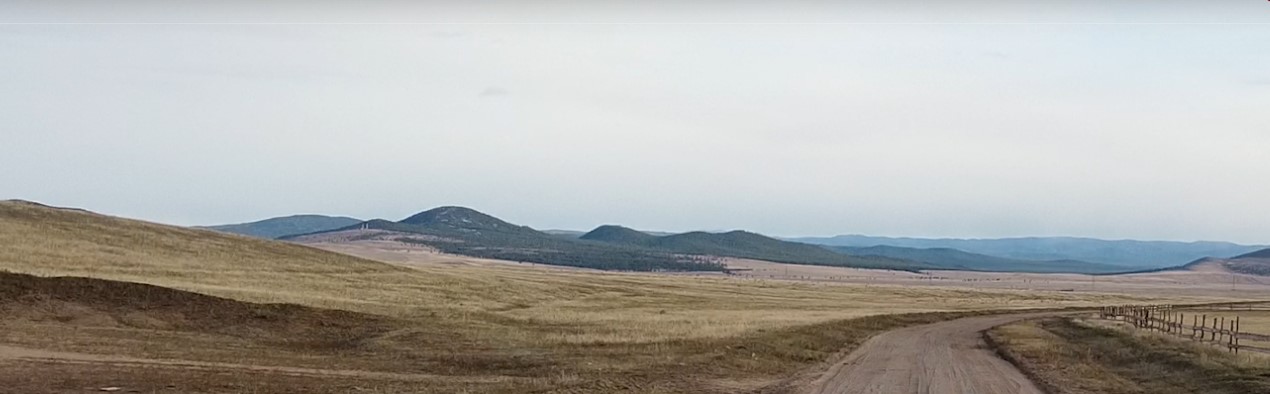 Звон двух стремян / Хоёр дүрөөгэй ханхинаан Фото афиши Звон двух стремян / Хоёр дүрөөгэй ханхинаан.