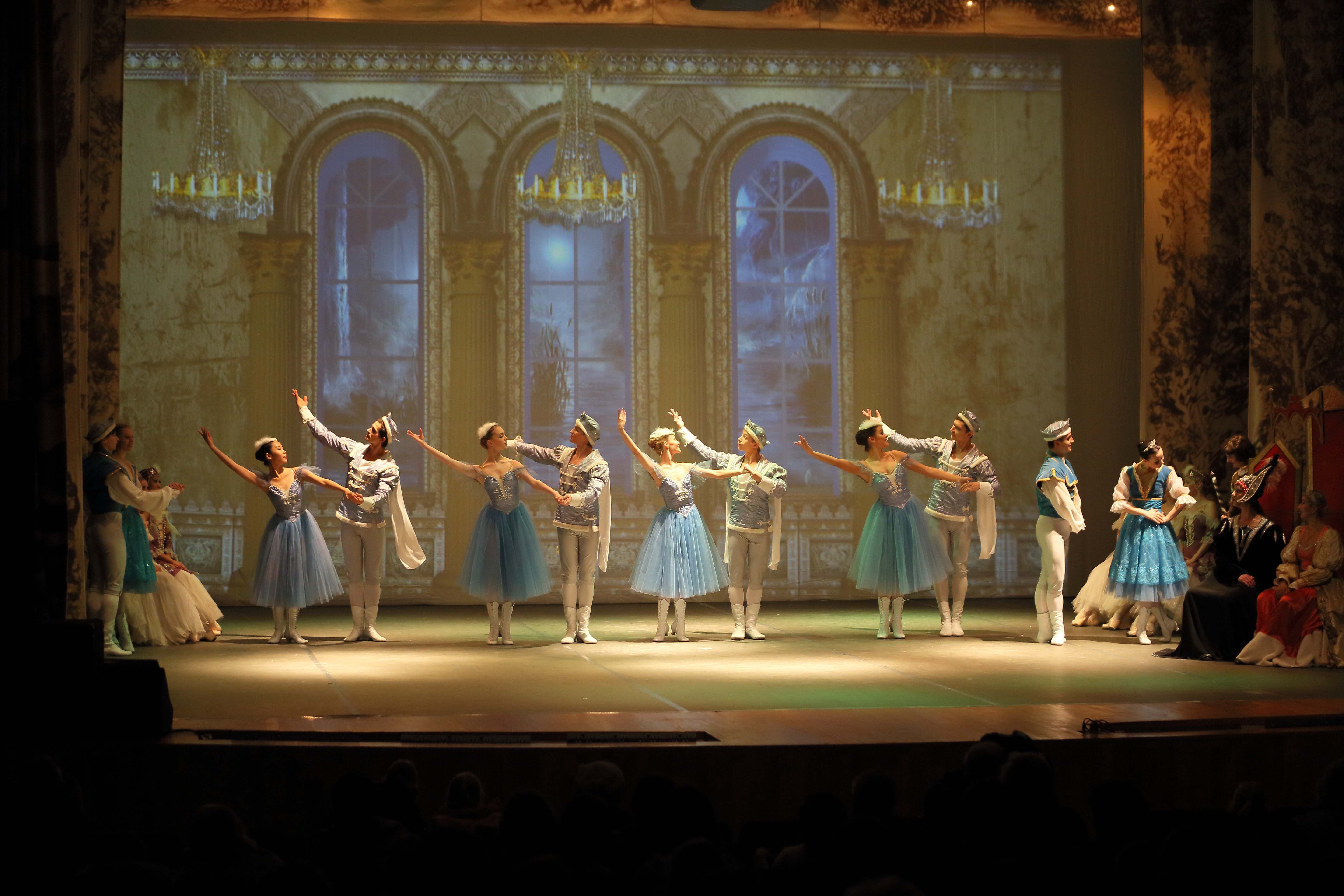 vlm/gallery/9d/9db231b82345f80a6e9597eb492d2466.jpg