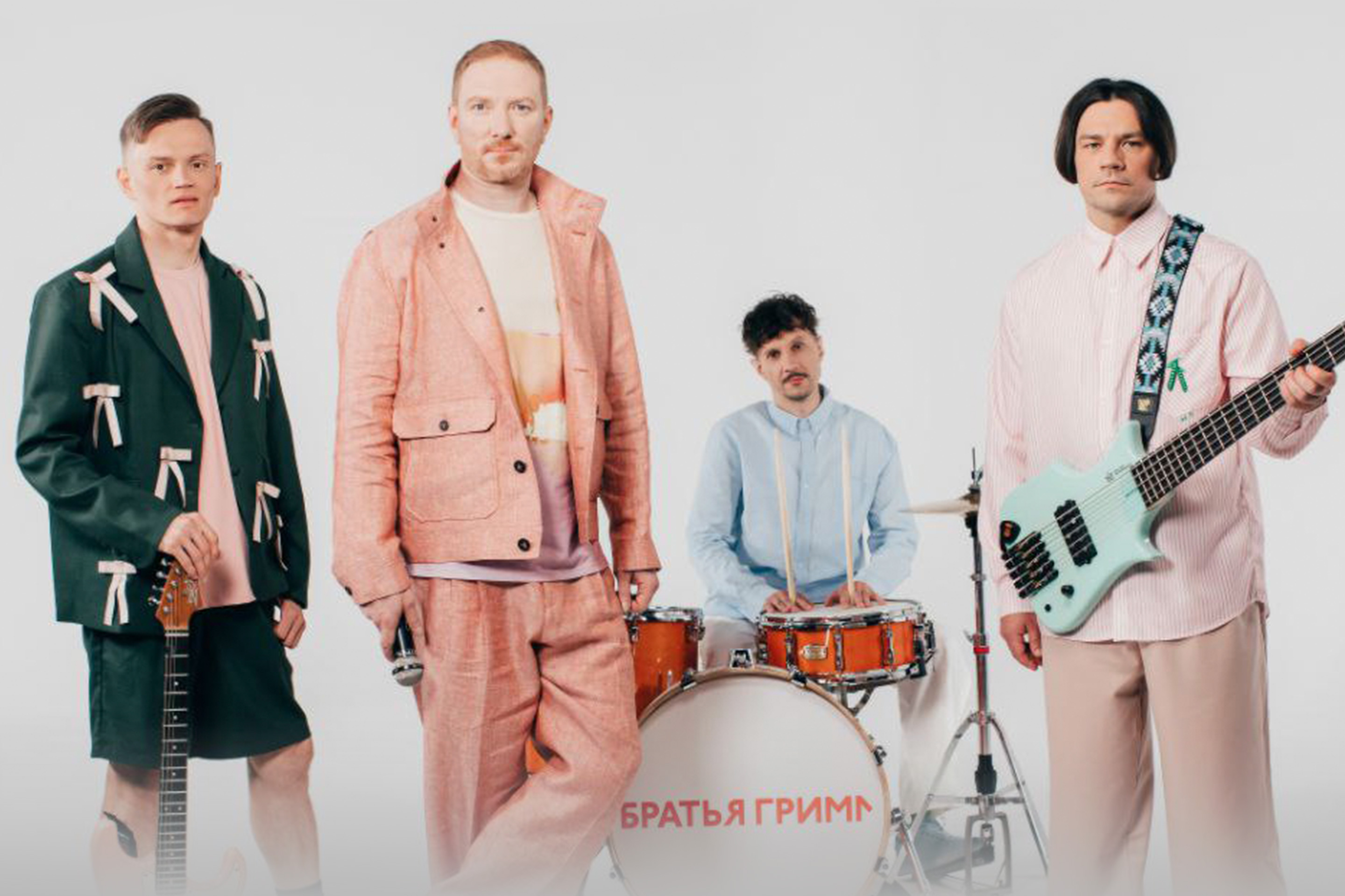 Братья Грим Фото афиши Братья Грим.