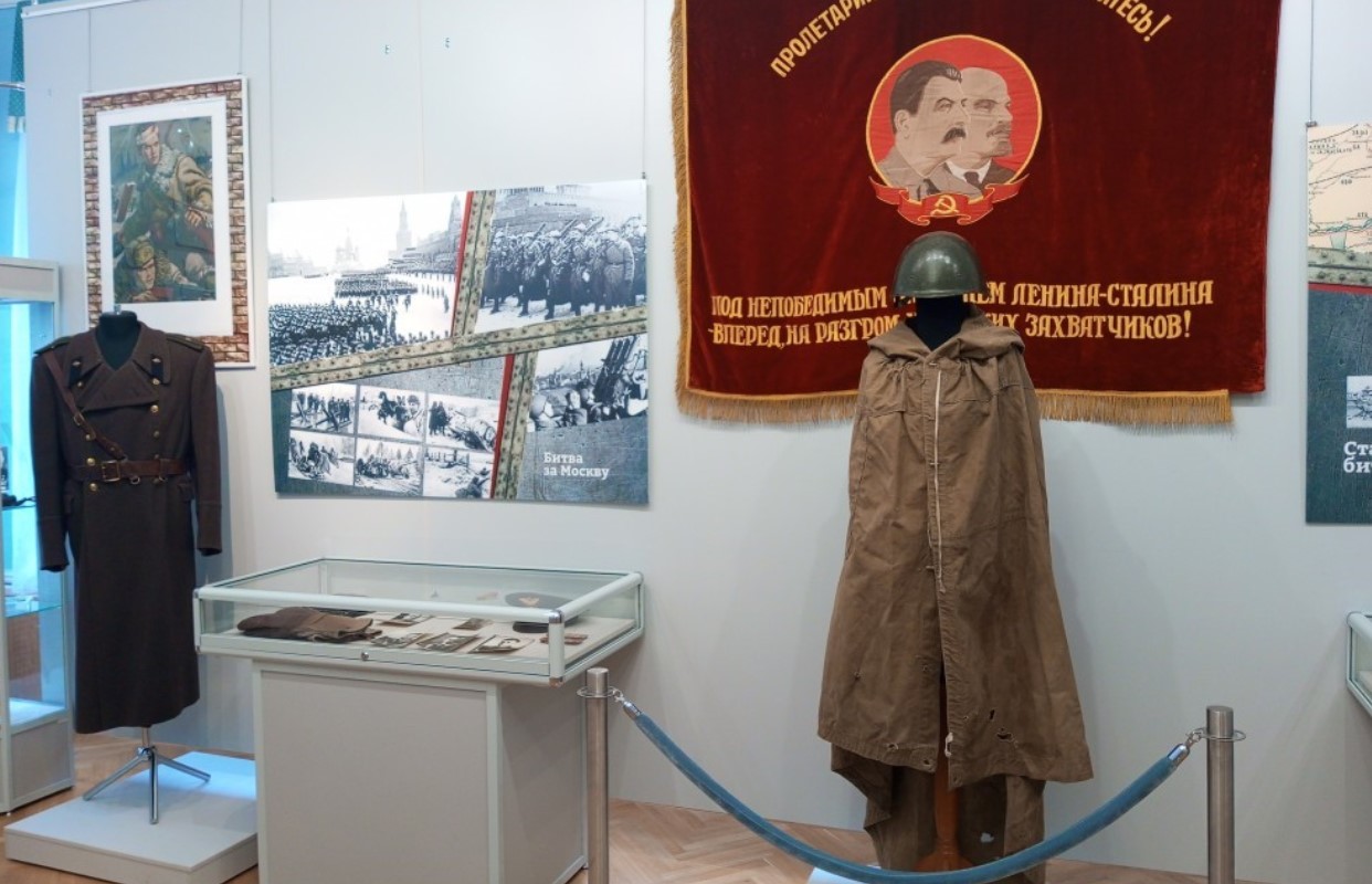 Выставка «Этих дней не смолкнет слава!» Фото афиши Выставка «Этих дней не смолкнет слава!».