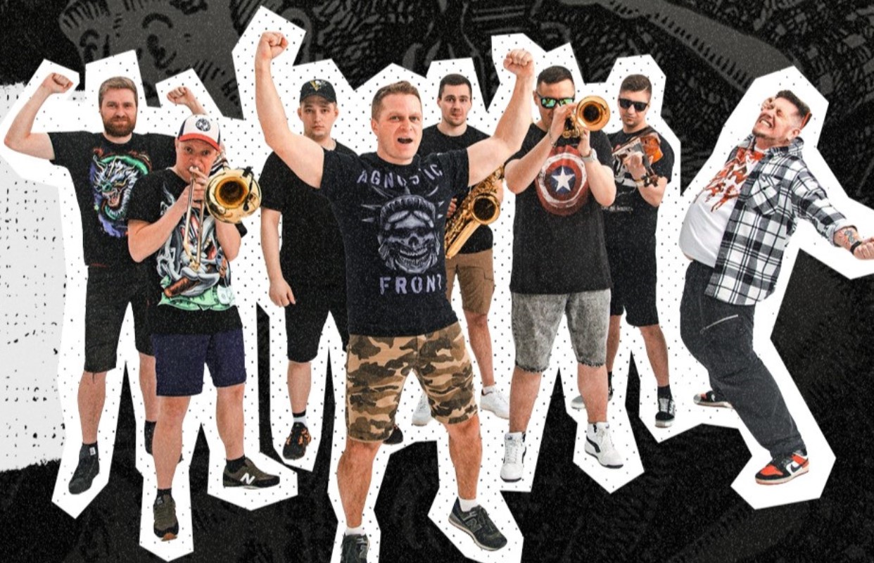Включай Микрофон! Фото афиши Включай Микрофон!.